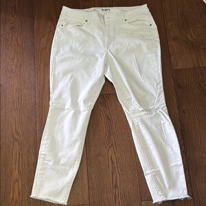 Sonoma White Distressed Skinny Jeans